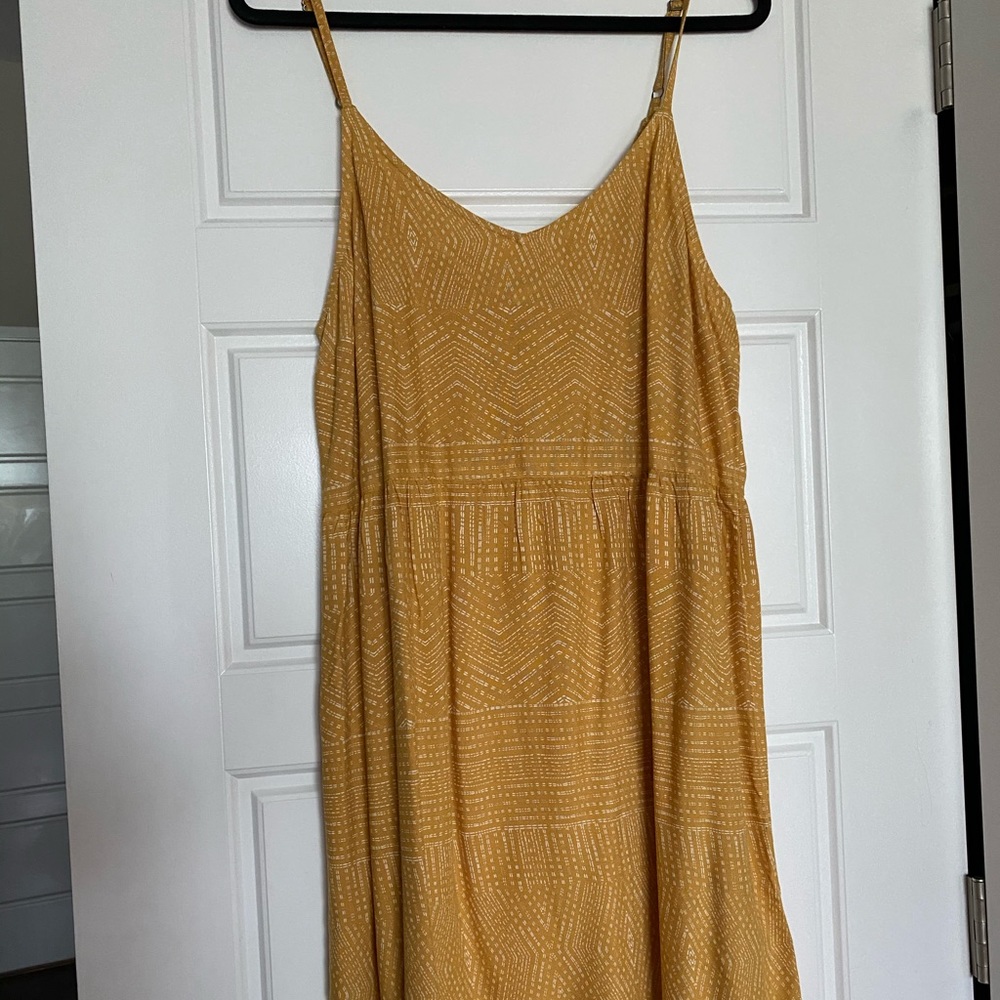 Lulu’s Yellow Print Dress